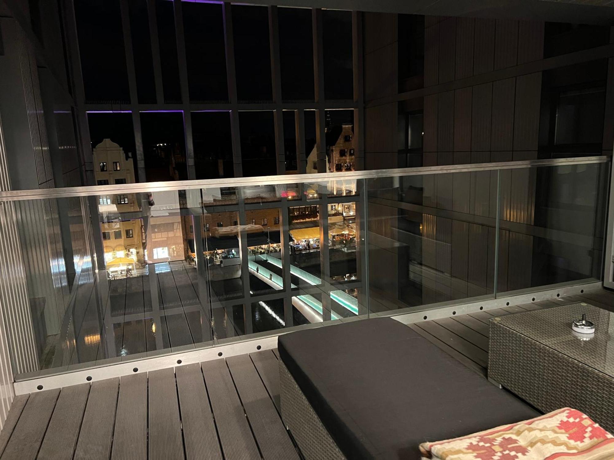 Baltic Riviera Apartments - Luxurious Apartment With Patio And River View غدانسك المظهر الخارجي الصورة